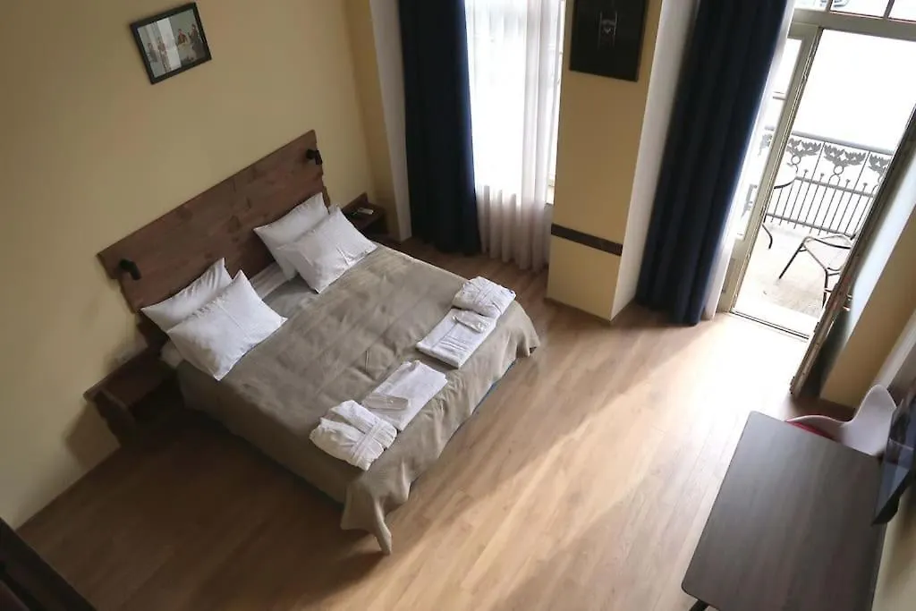 Opera Garden 3 Apartment In Tbilisi Center Грузия