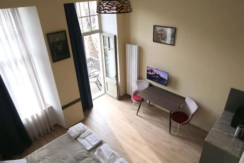 Opera Garden 3 Apartment In Tbilisi Center